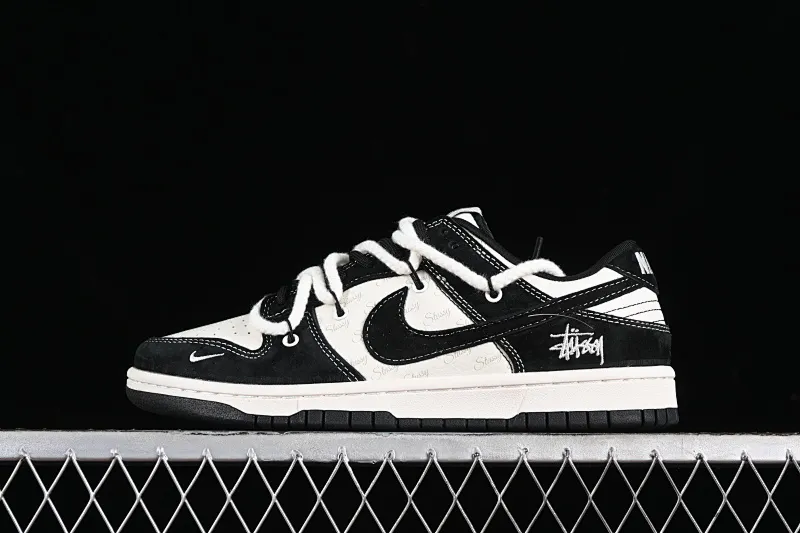 All categories Nk SB Dunk Series Nk SB Dunk Low High-end customized low-top sneakers Stussy x Nk Dunk Low Stussy-strap beige black hook SB low-top casual sneakers SJ2068-252